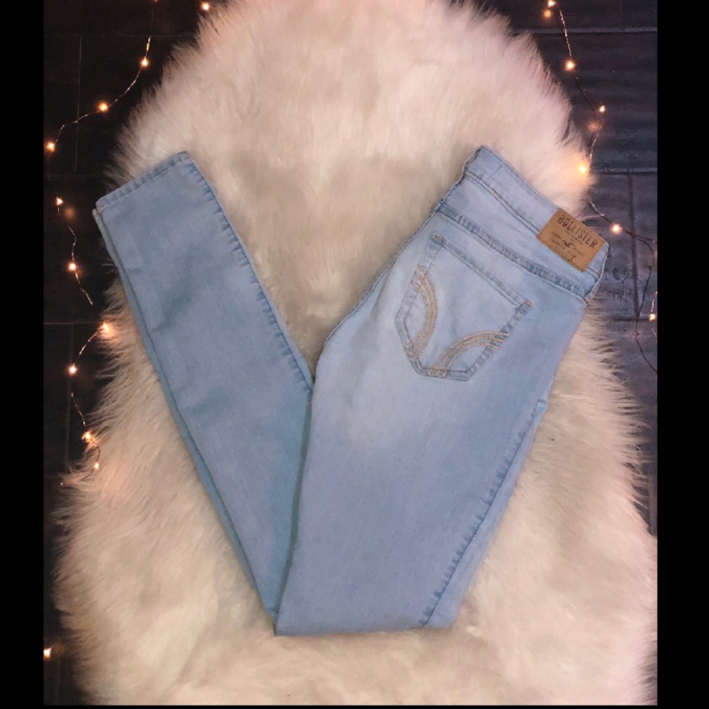 Super Skinny Hollister jeans!